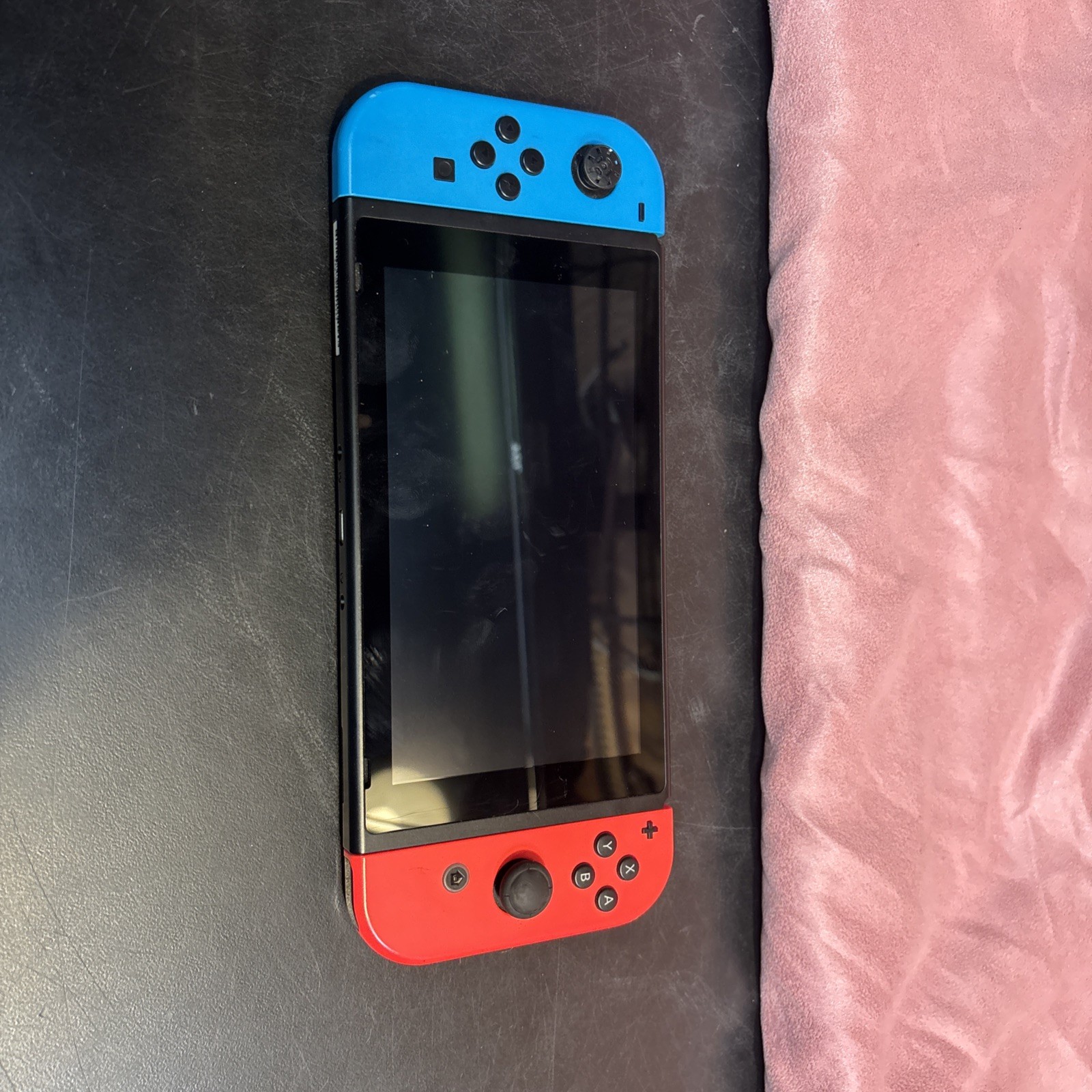 Nintendo Switch Console Neon Red/Blue Joy-Con Handheld 32GB 1080p Wi-Fi USB-C
