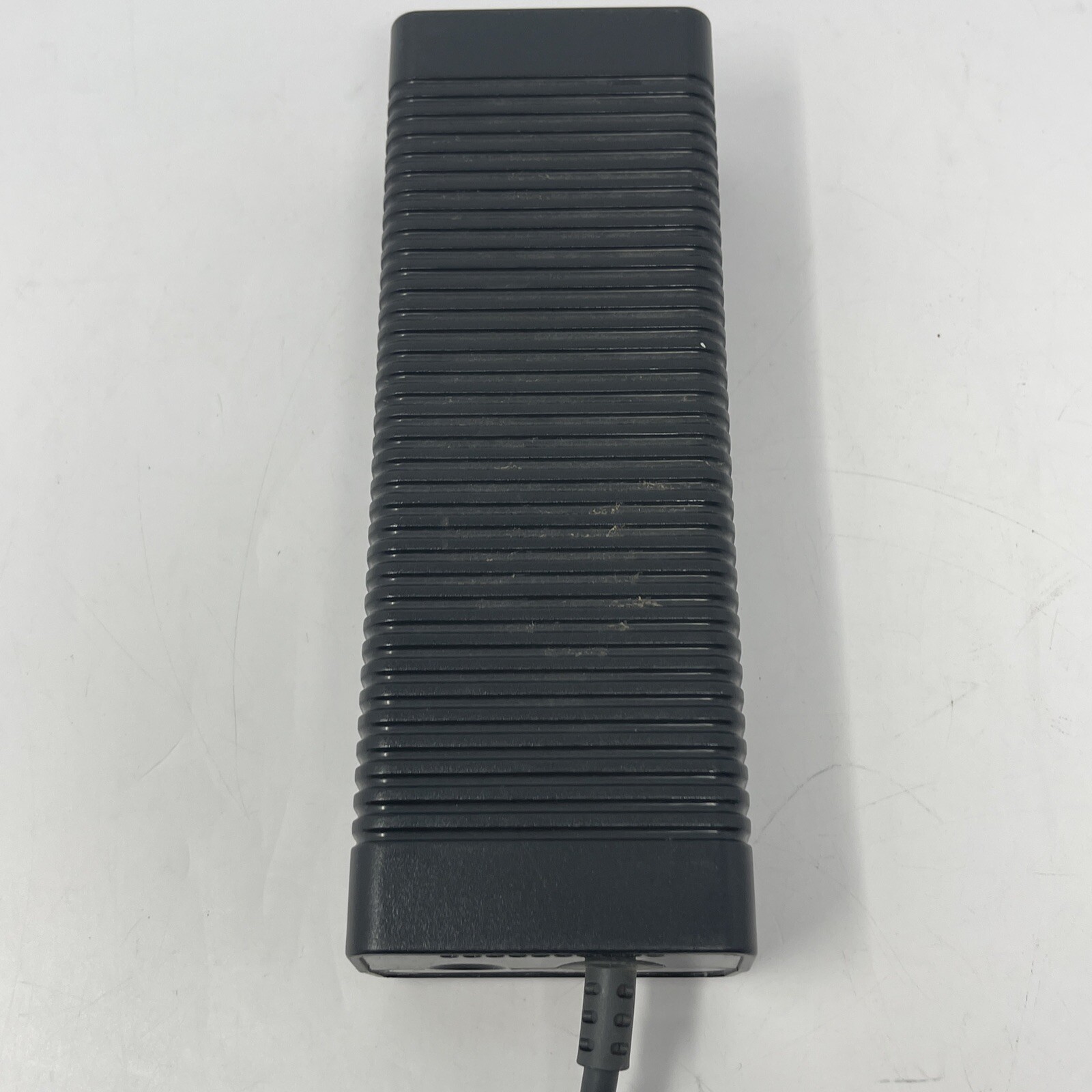 Genuine OEM Microsoft DPSN-168CB A Xbox 360 Power Supply Brick X811687-004