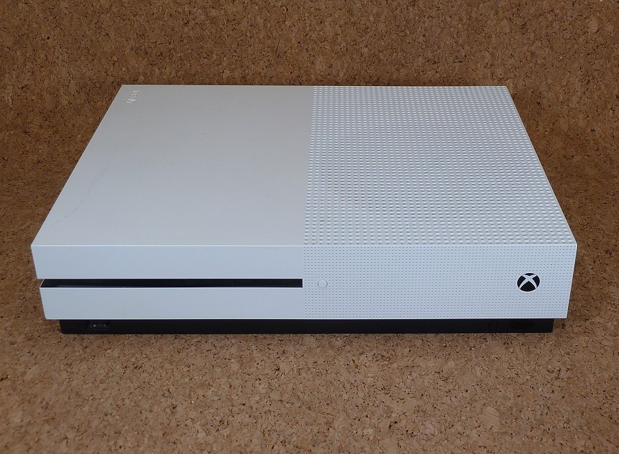 Microsoft Xbox One S (Model 1681) Gaming System Console + 2 controllers, Tested