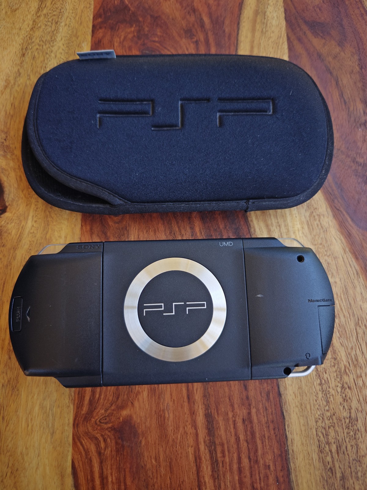 Sony PSP 1001 Console BLACK – Tested & Working – Includes OEM Sony Soft Case