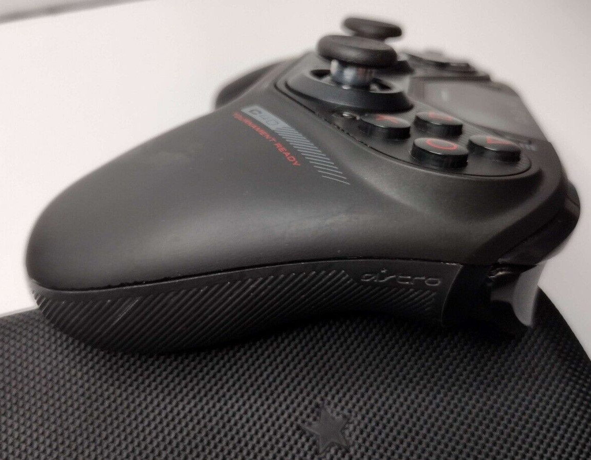 ASTRO Gaming C40 TR Controller For PS4/PC. No Joystick Drift – Great Condition!