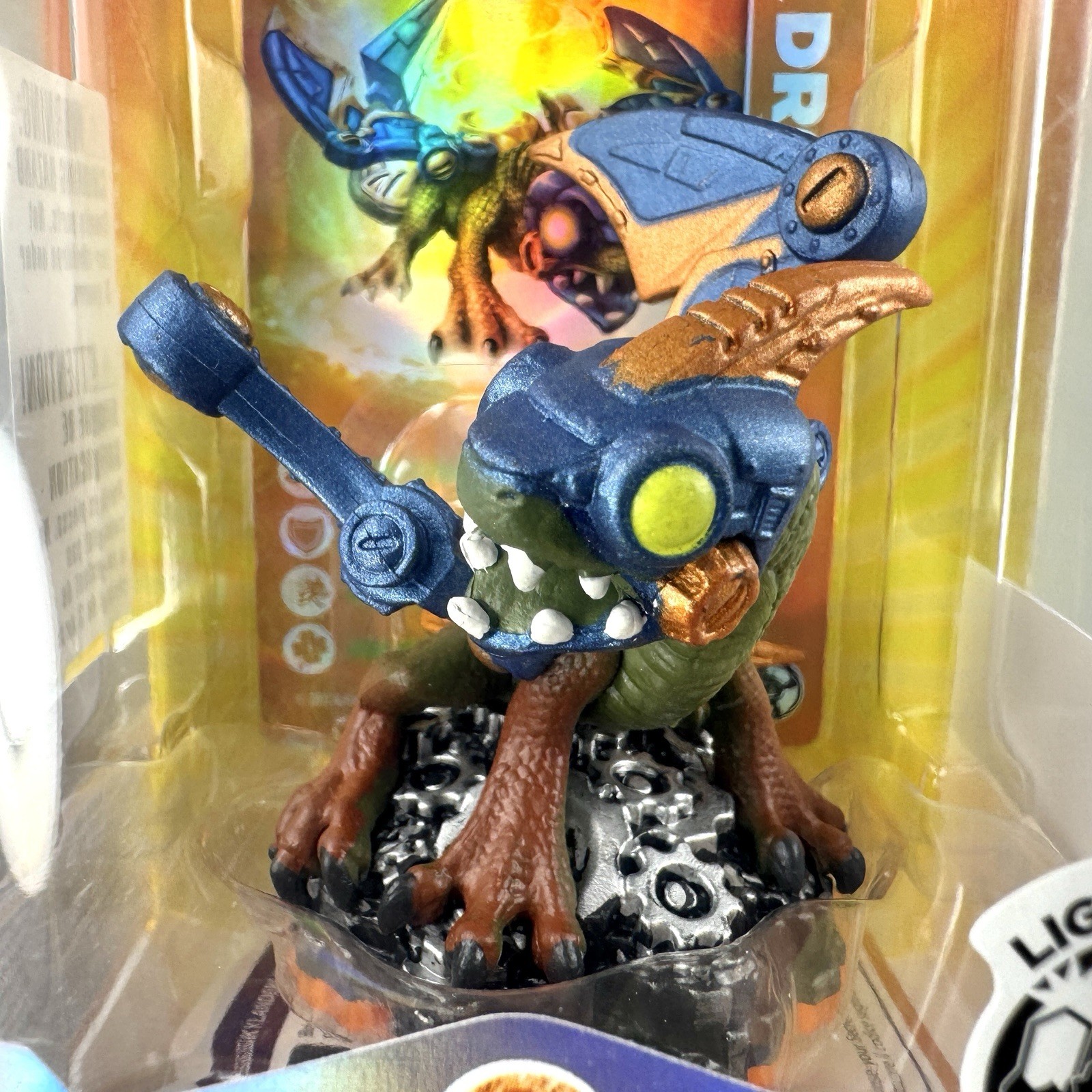 Skylanders Giants Drobot Lightcore Figure w/ Card – 2012 ActiVision NEW OPEN BOX