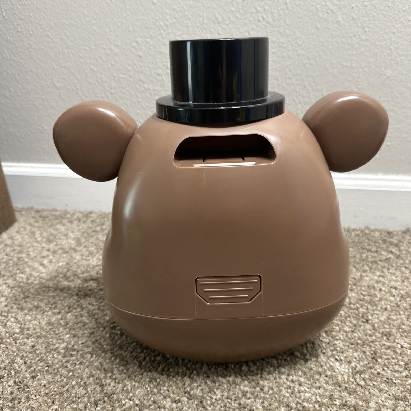 Five Nights At Freddy’s 10th Anniversary Animatronic Head And Golden Freddy READ