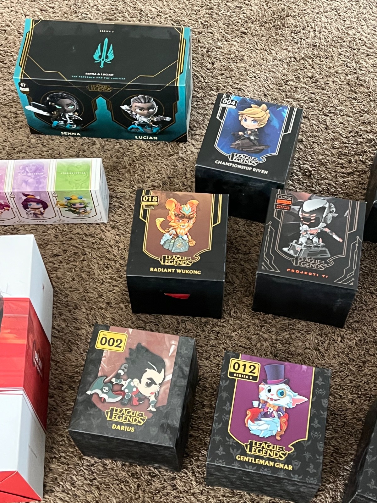 huge lot of league of legends statues