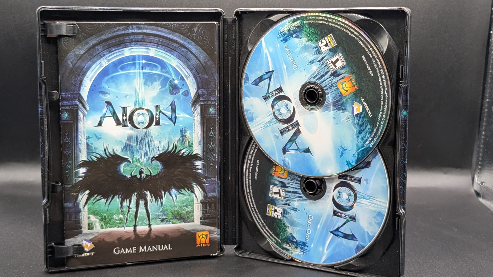 Aion (PC DVD-Rom, 2009, 2-Discs) Steelbook Edition Complete with Manual