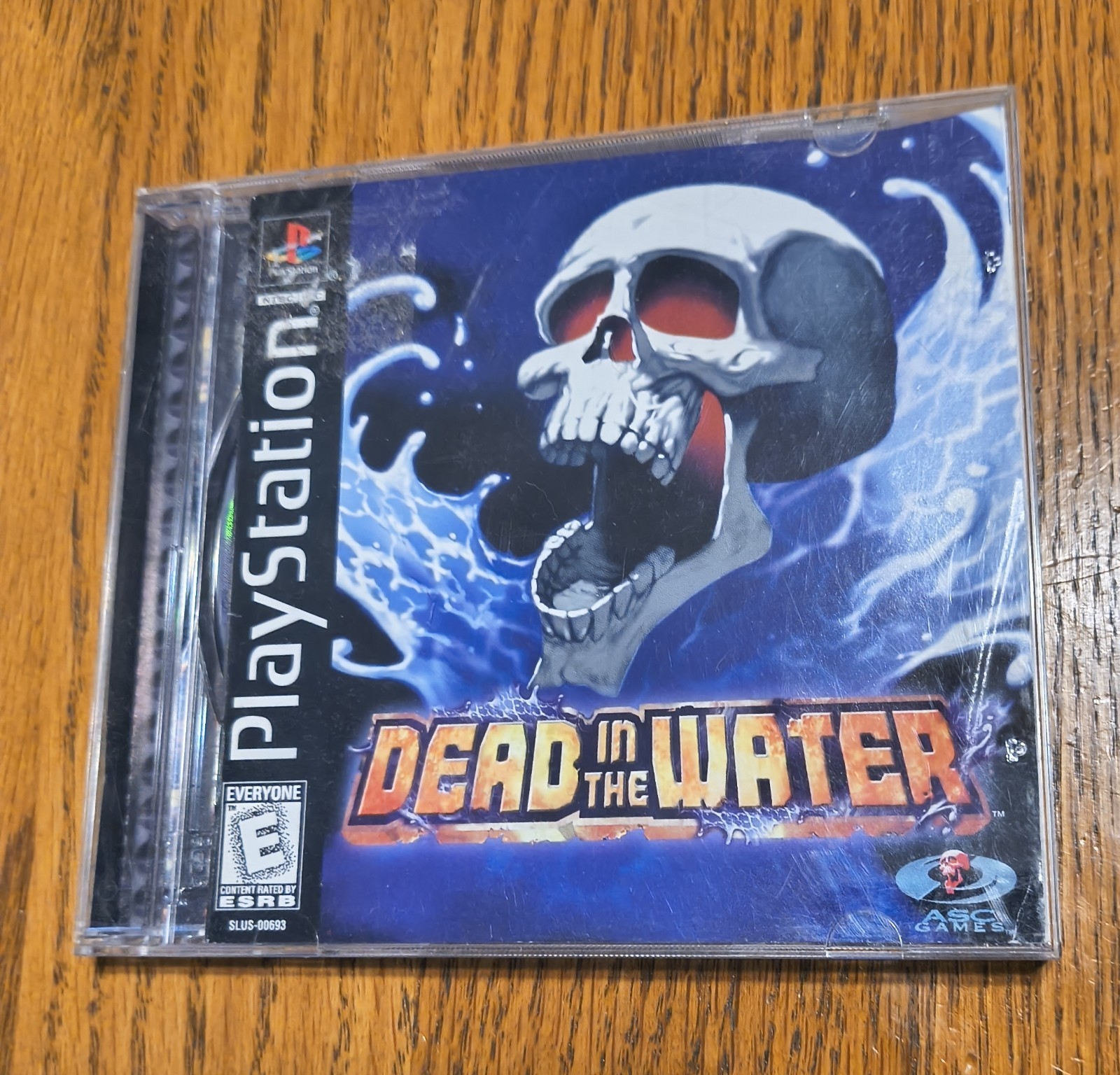 Dead in the Water PS1 PlayStation 1, 1999 Complete CiB w/ (Damaged) Manual