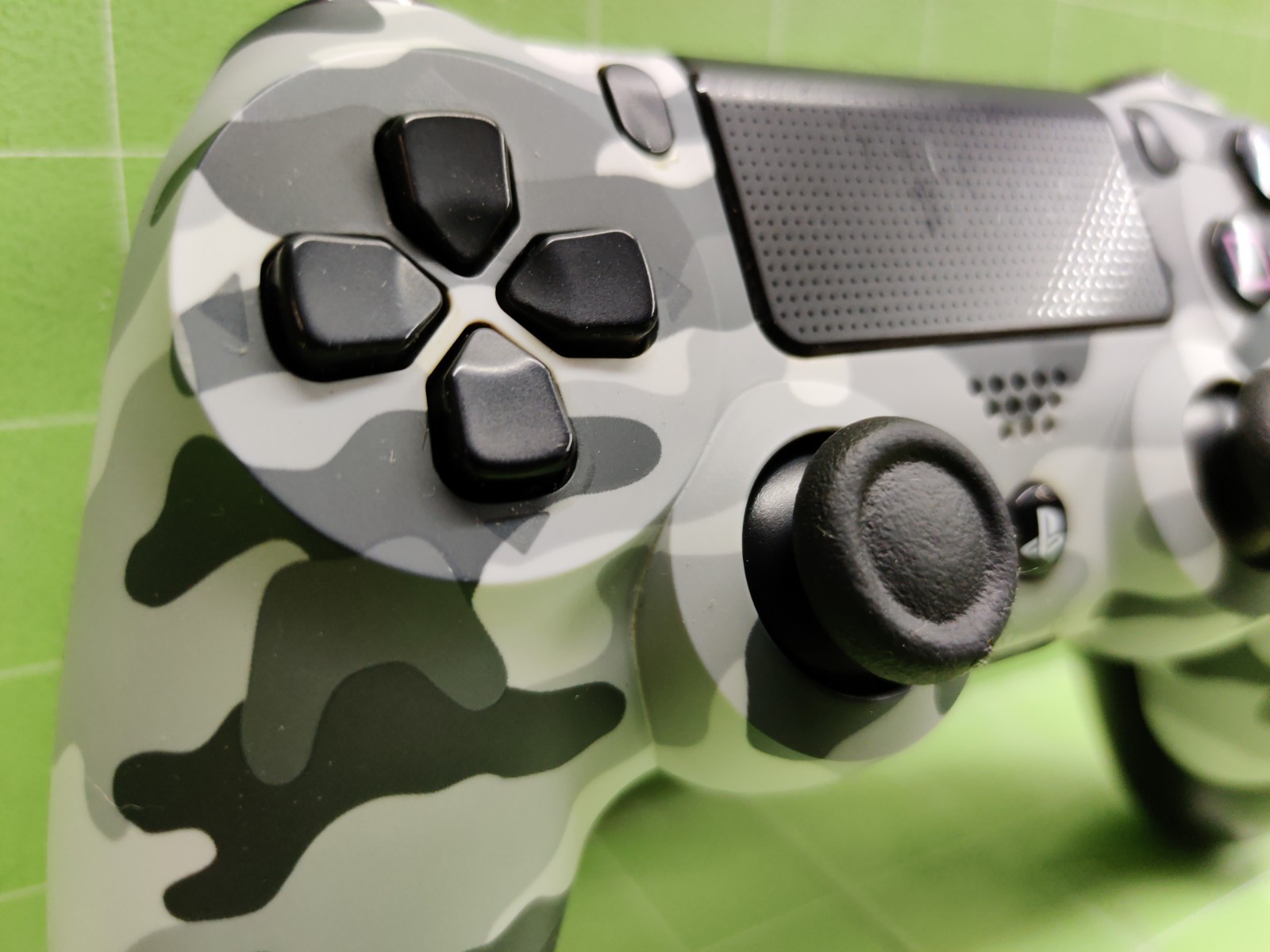 Sony Playstation 4 500GB-CUH-1215A Bundle +7 Games -TESTED-WORKING-