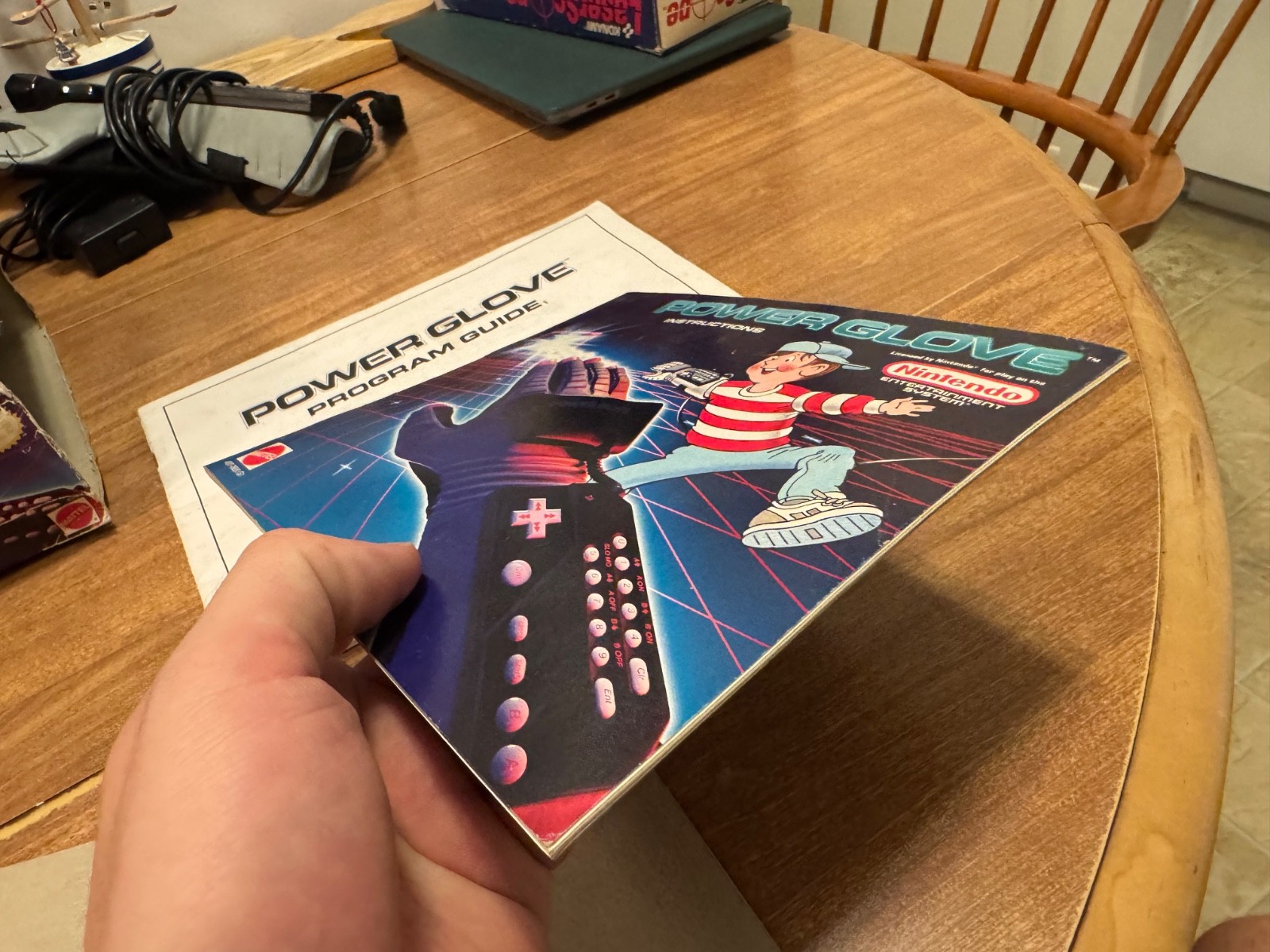 Nintendo NES Power Glove video game motion controller CIB complete w/ rough box