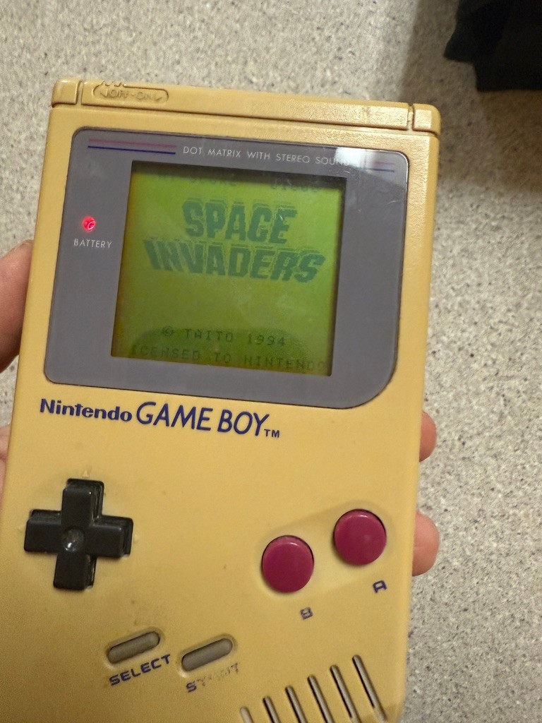 Original Nintendo Gameboy Console With 2 Games ALL ORIGINAL TESTED DMG-01
