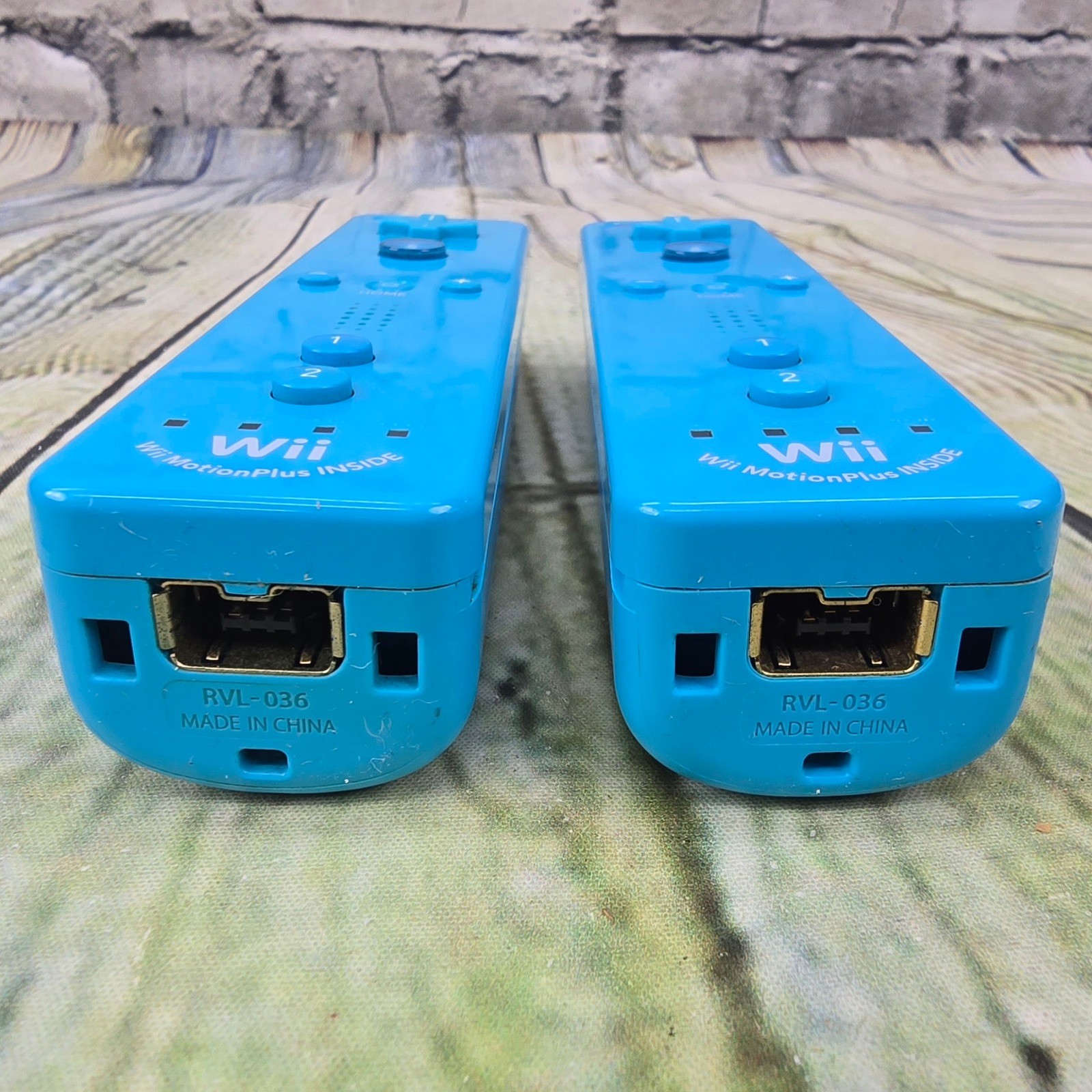 Nintendo Wii Remote Plus Controller RVL-036 Cyan Blue MotionPlus Bundle Set of 2