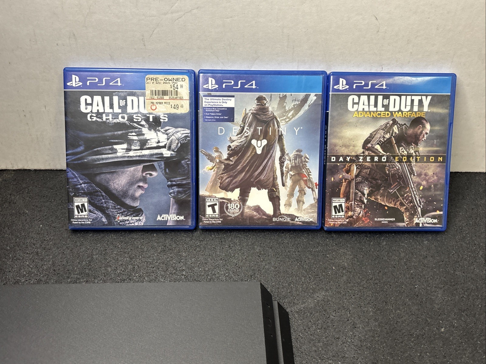 Sony PlayStation 4 PS4 500GB Game Console – Black (CUH-1001A) + Controller/Games