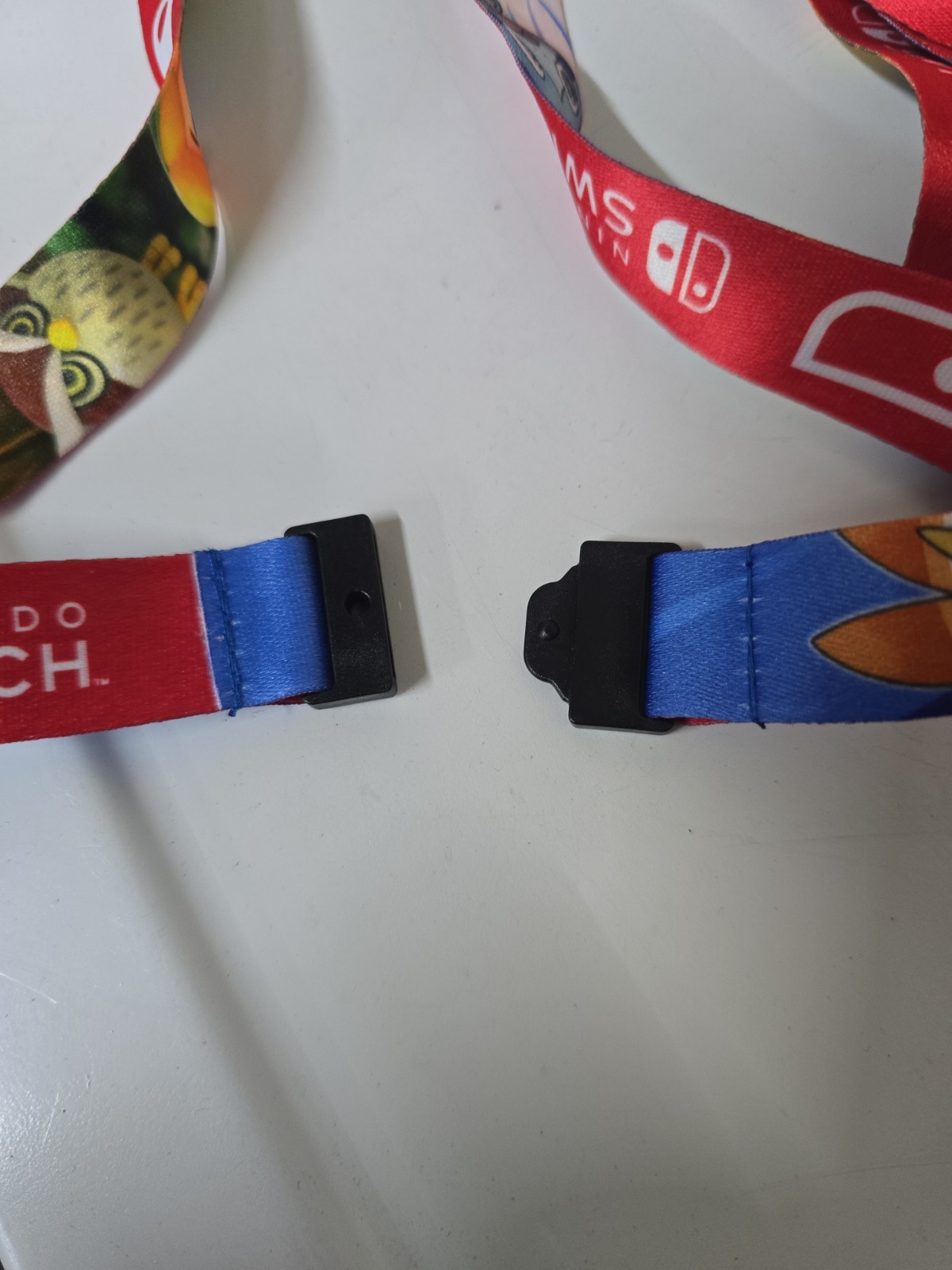 Set Of 10 Luigi,Zelda ,Pokemon Nintendo Switch 2019 E3 Expo Lanyard
