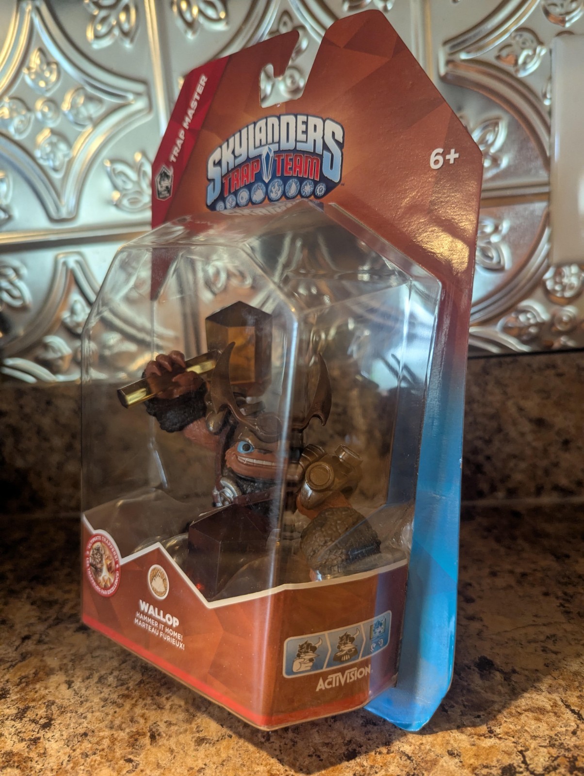 Skylanders Trap Team Wallop (NEVER OPENED!)