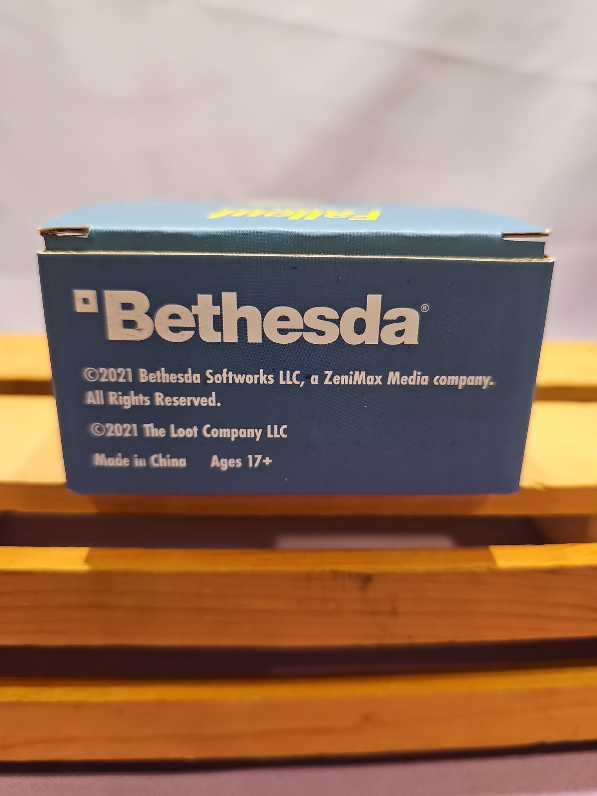 Fallout Loot Crate Overseer Paperweight Brand New In Box