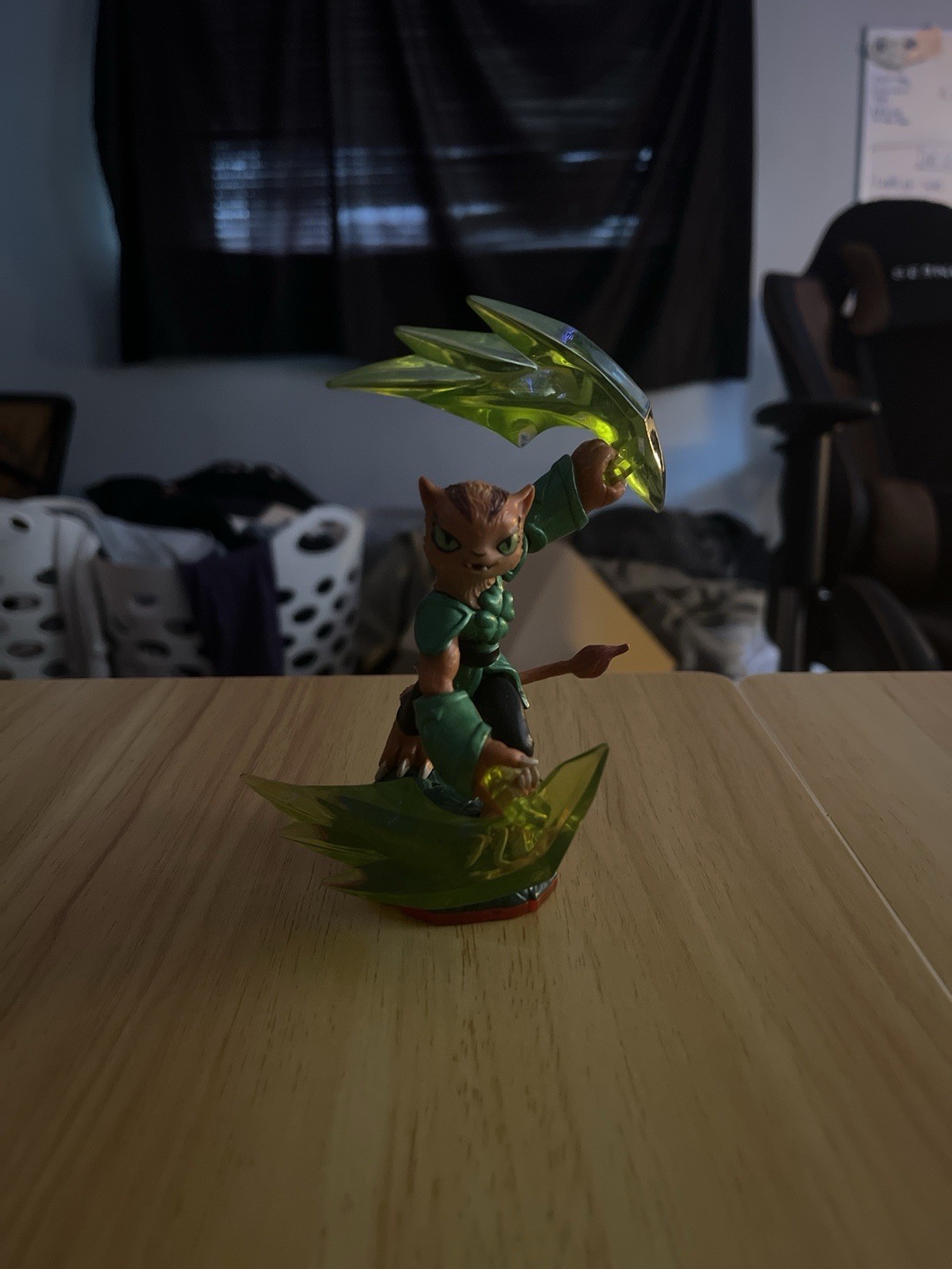 Skylanders 120+ Figure Lot – 2 Mythical, 4 Epic all displayed included