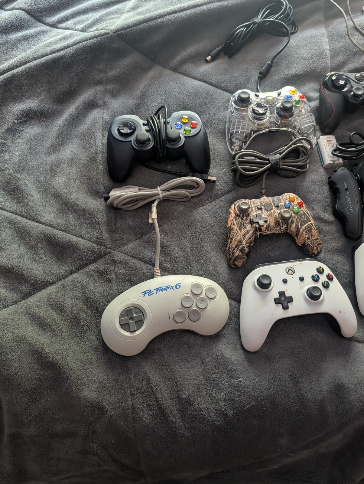 Lot of 20 Untested Video Game Controllers Nintendo, Sony, Microsoft, others too!