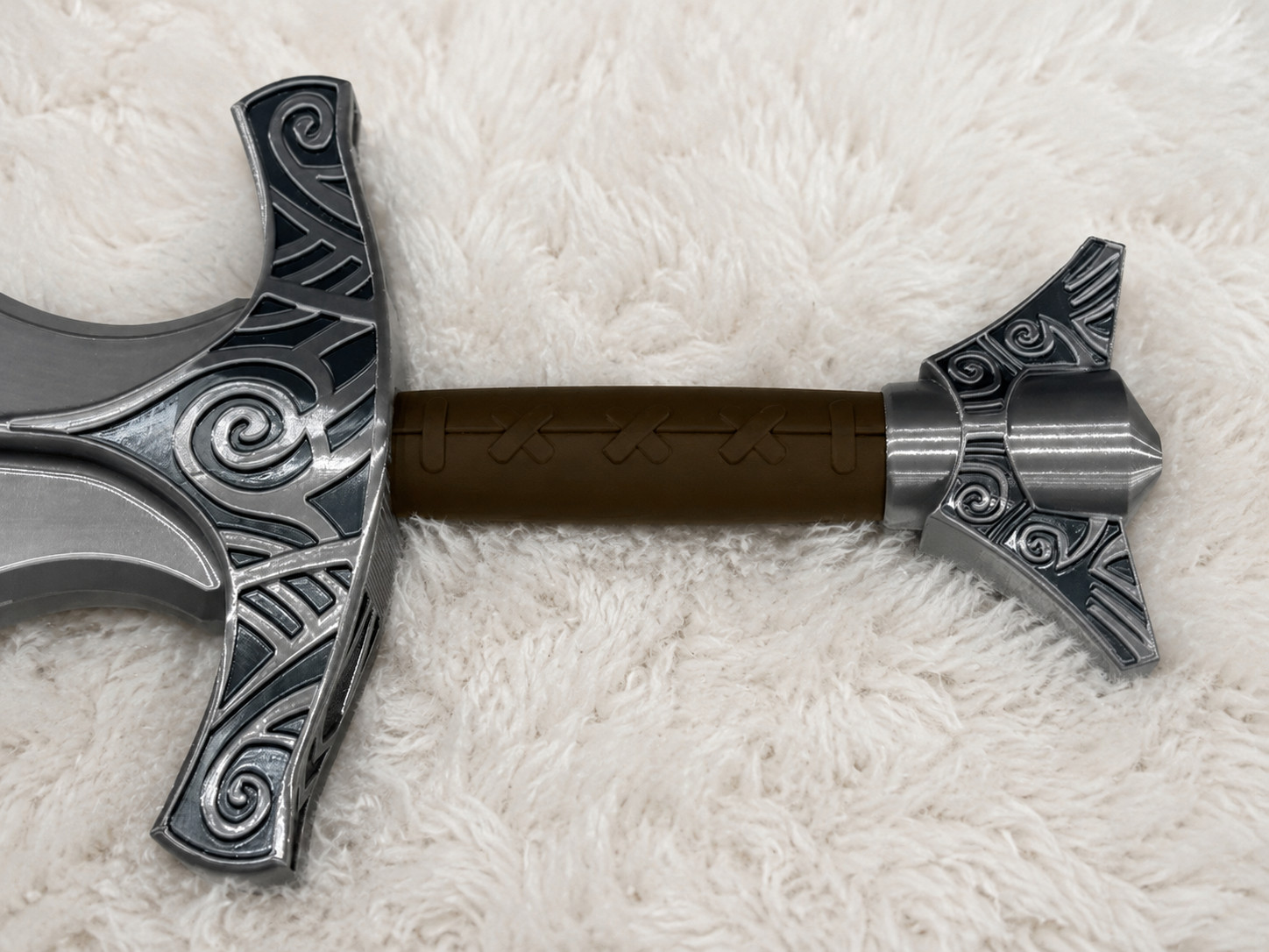The Elder Scrolls V: Skyrim Steel Sword Prop Full Sized Replica Cosplay Display