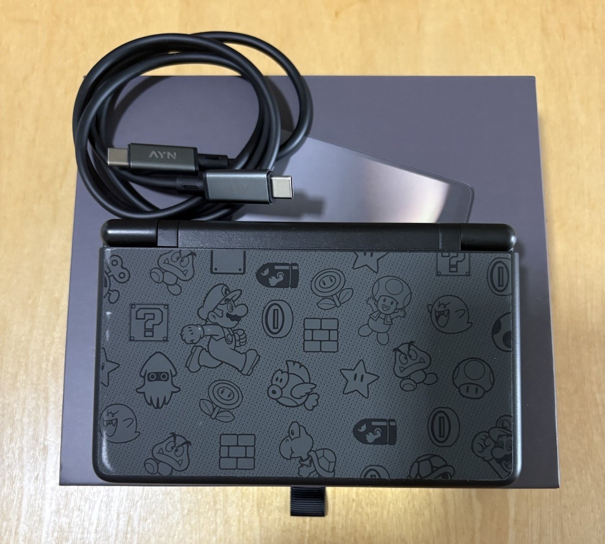 Ayn Thor 8+128gb Base Model Batch 3 with Original Box and Accessories