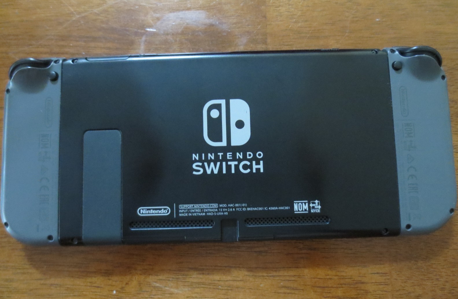 Nintendo Switch HAC-001(01) Console Bundle (Gray Joy-Cons) 128GB + Case