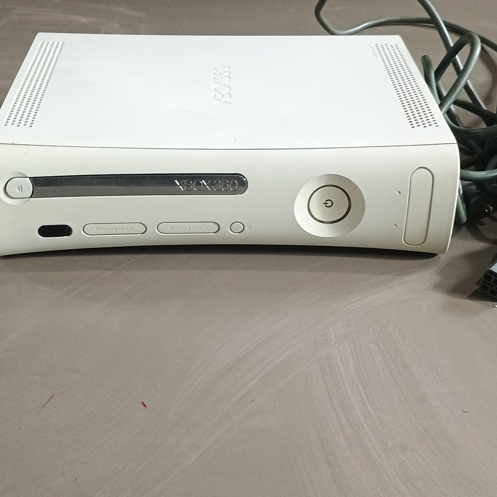 working Microsoft Xbox 360 White Home Console w/ Power Supply HDMI 1080p NTSC