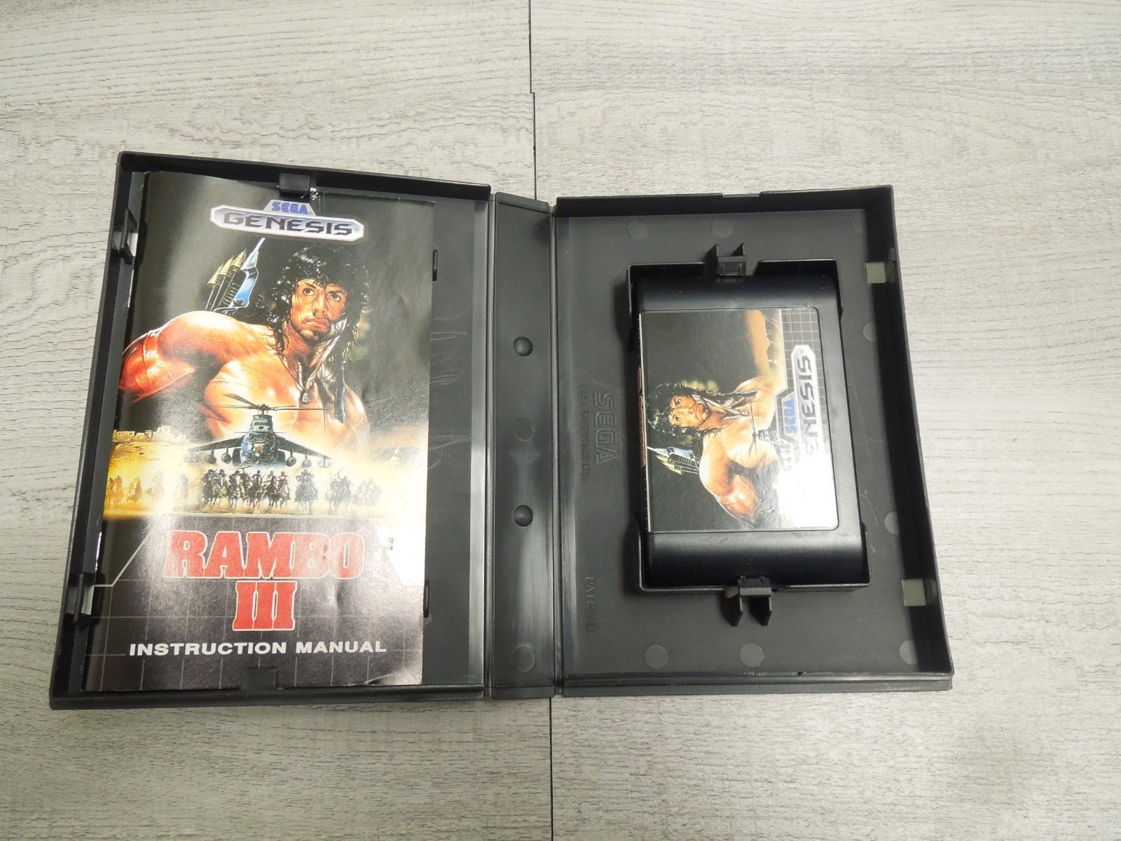 Authentic Rambo III 1989 Sega Genesis CIB Complete Video Game Cartridge