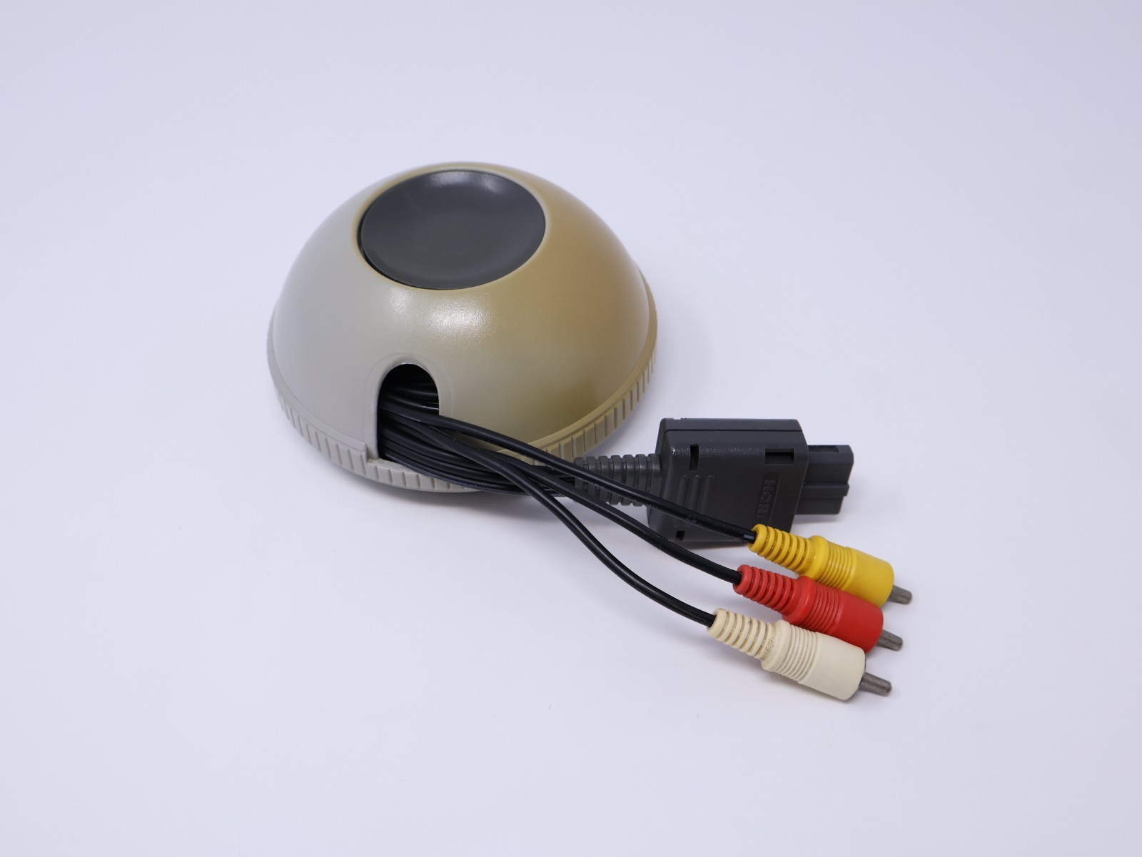 HORI AV (RCA) Cable Retractable Storage Case HSC-0 Super Famicom Nintendo