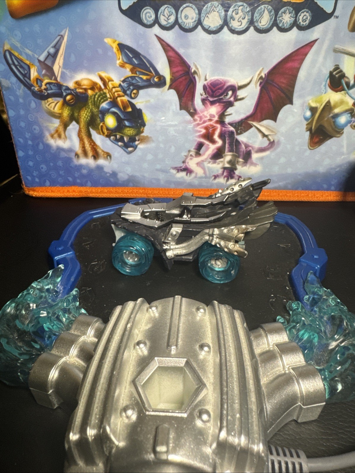 Skylanders Superchargers Dark Spitfire Hot Streak And Kaos Trophy
