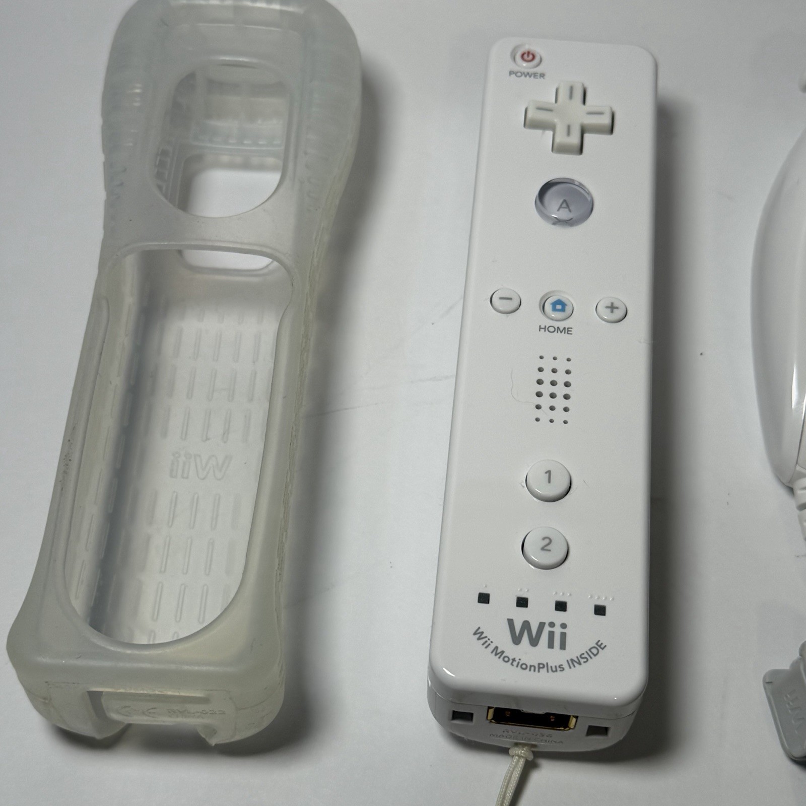 Nintendo Wii RVL-036 Motion Plus White Remote Controller Cover & Nunchuck Tested