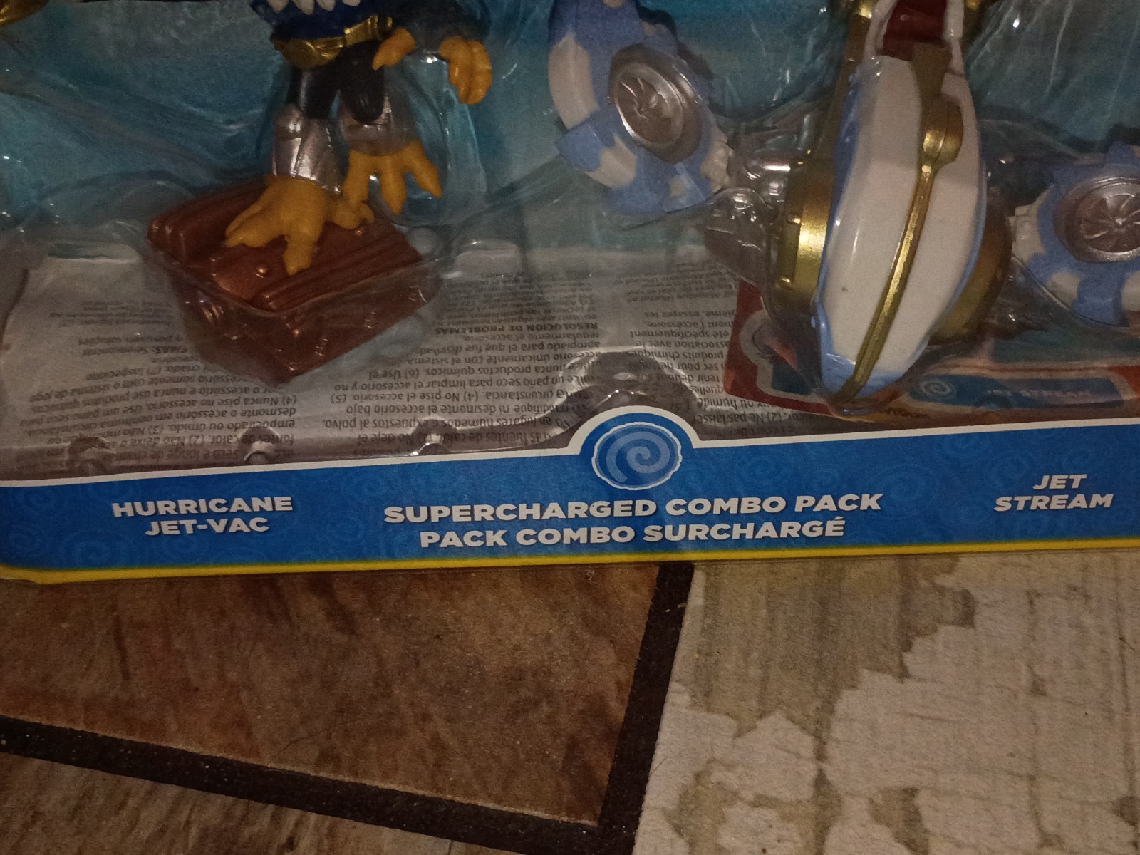 SKYLANDERS Supercharges Combo Pk HURRICANE Jet -Vac AND SHARK Tank FREE SHIPPING