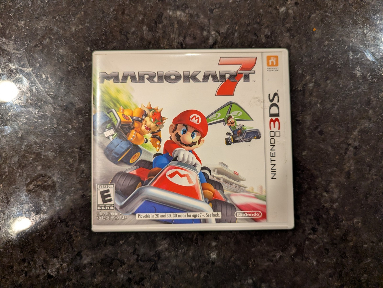 Mario Kart 7 – Nintendo 3DS With Case and Guide Booklet