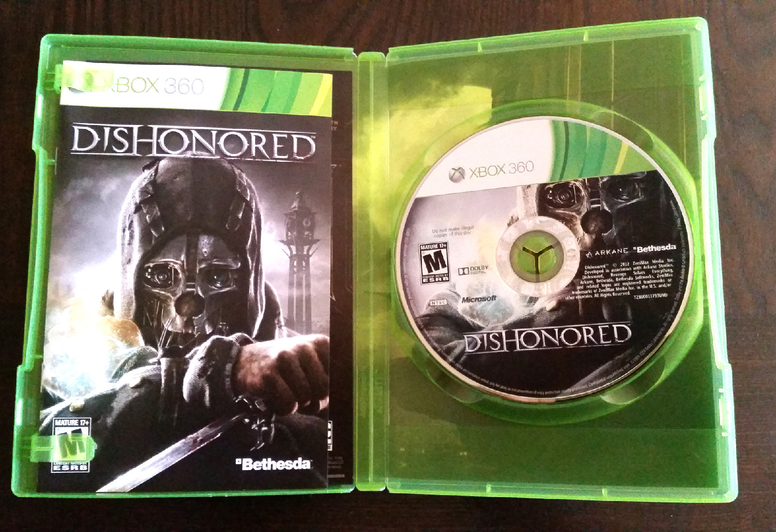 Dishonored (Xbox 360) Original Version – NOT Game of the Year Edition – Bethesda