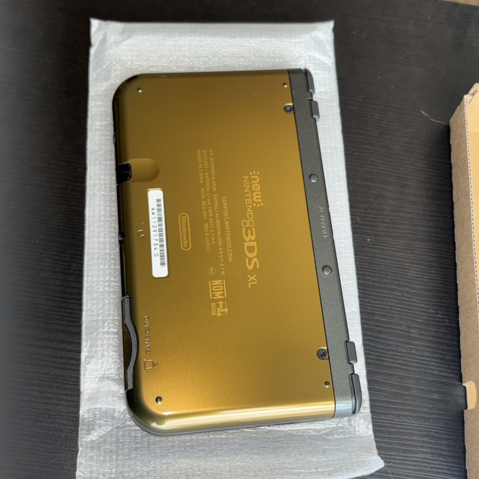 Nintendo New 3DS XL Handheld System Hyrule Edition Complete in Box Zelda Gold