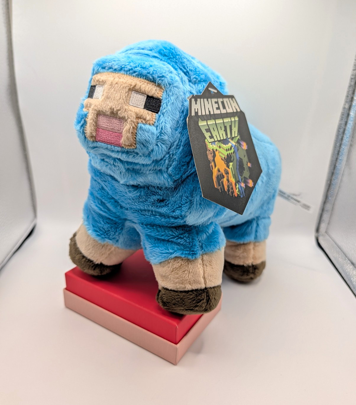 JINX MOJANG Minecraft Minecon Earth 10″ Blue Sheep Plush w/ Hang Tag 2017 RARE