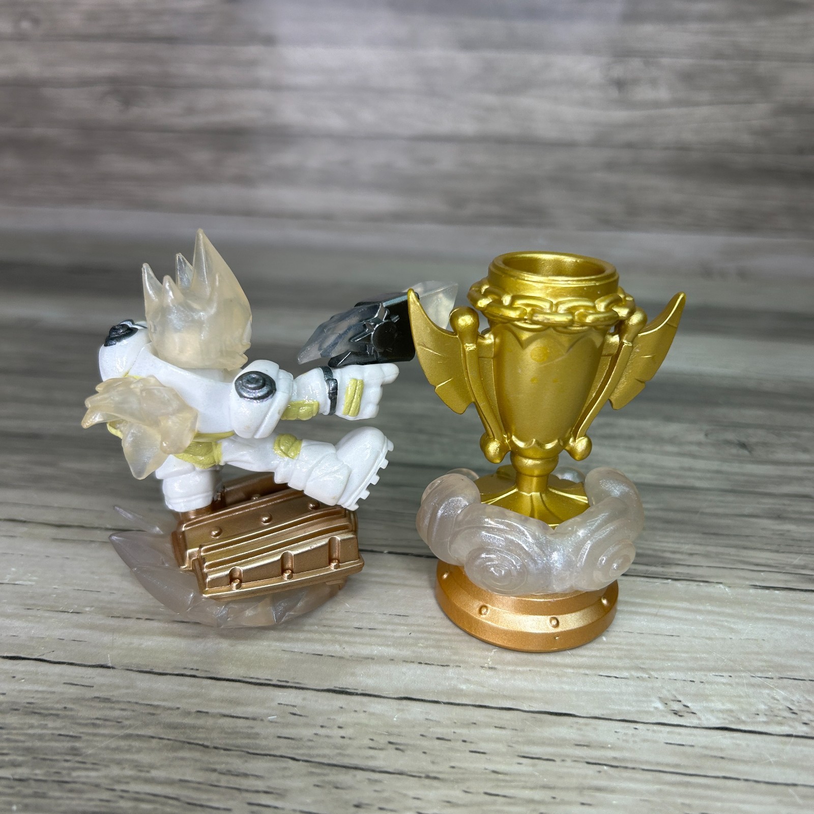 Skylanders SuperChargers Sky Racing Astroblast Trophy