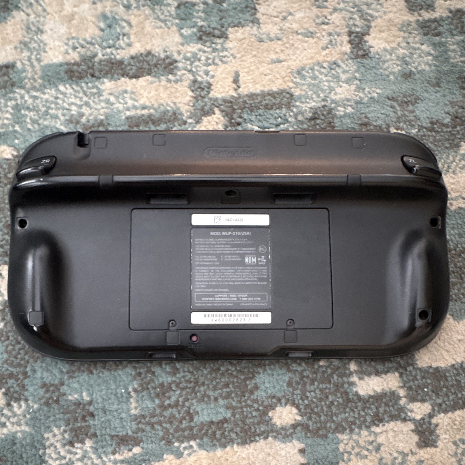 Nintendo Wii U Console Bundle w/ GamePad Dock AC Adapter & Games Lot