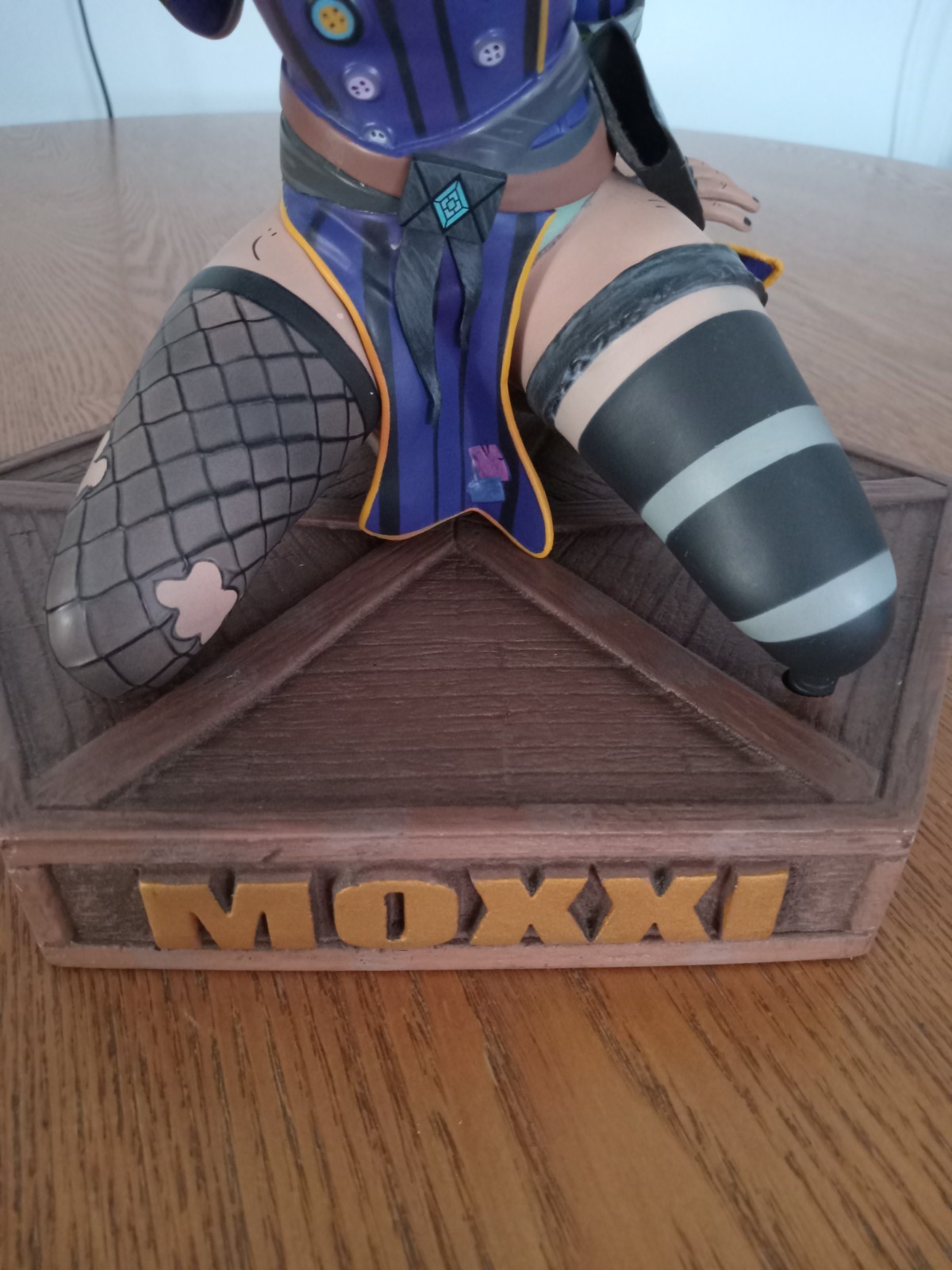 Mad Moxxi Limited Statue w/original Box MIB Borderlands Video Game