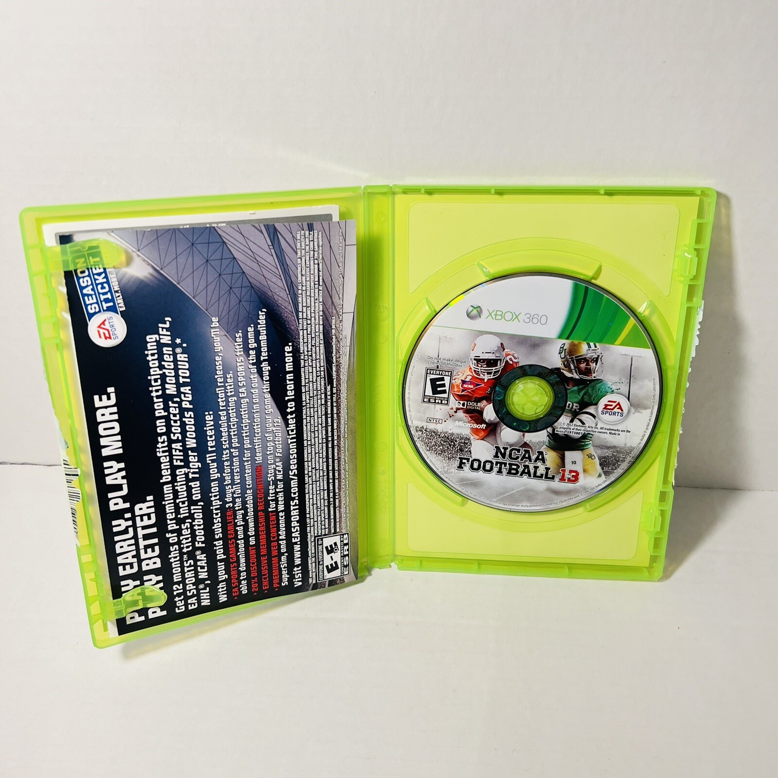 NCAA Football 13 Xbox 360 CIB VERY VERY CLEAN DISC 9.5/10 CASE 9/10 CONDITION!!!