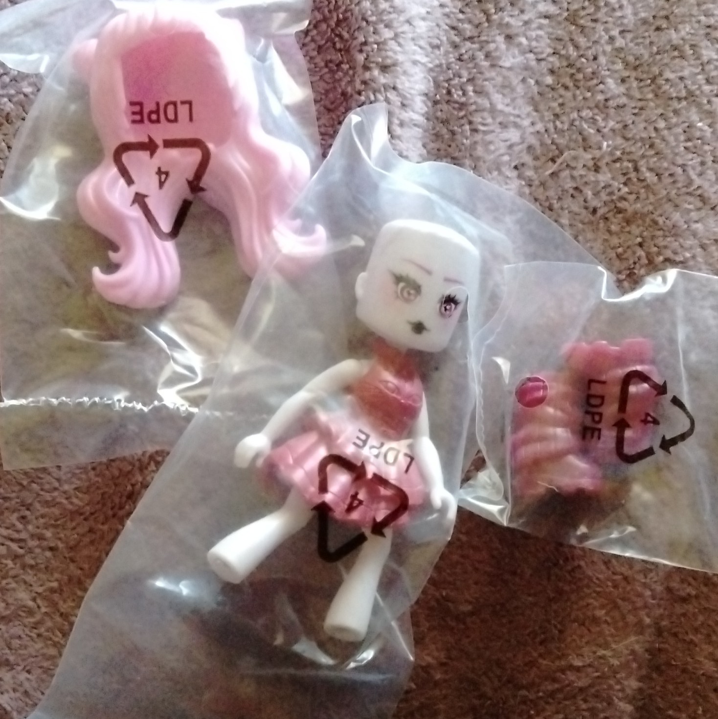 Royale High Carmilla’s Necklace Virtual Item Code Roblox CODE ONLY Kitty Klaws