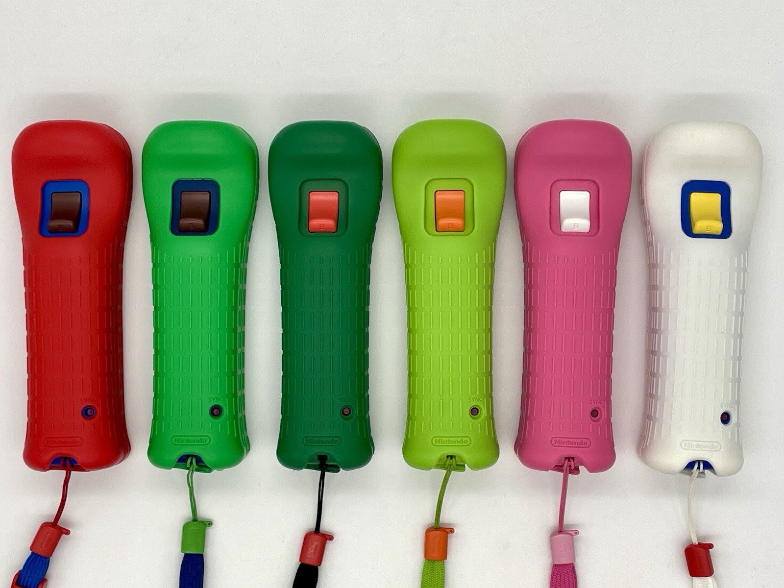 Nintendo Wii Remote Motion Plus Controller Mario Luigi Toad Peach Yossi Bowser