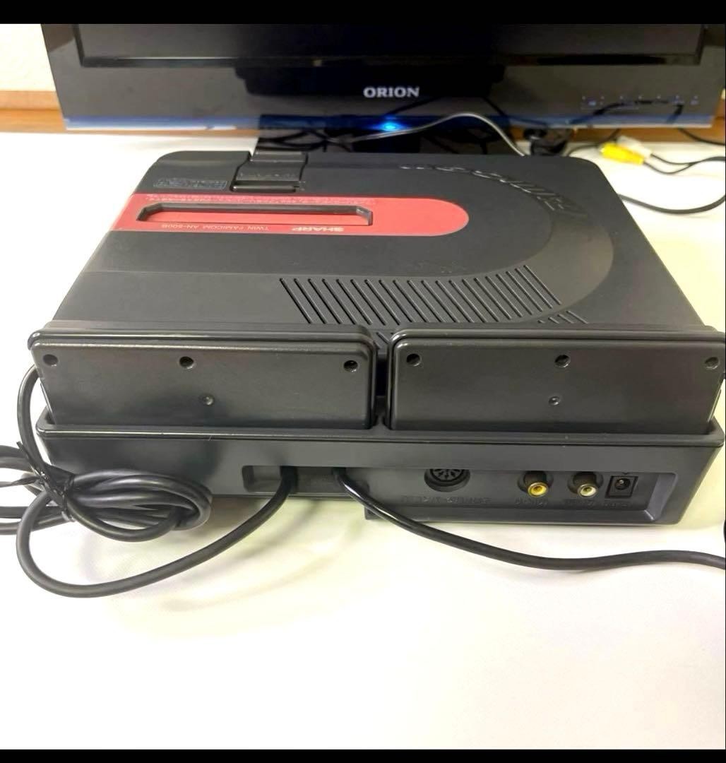 Sharp Twin Famicom Console AN-500B [Belt Replaced / Tested] Console Only Japan