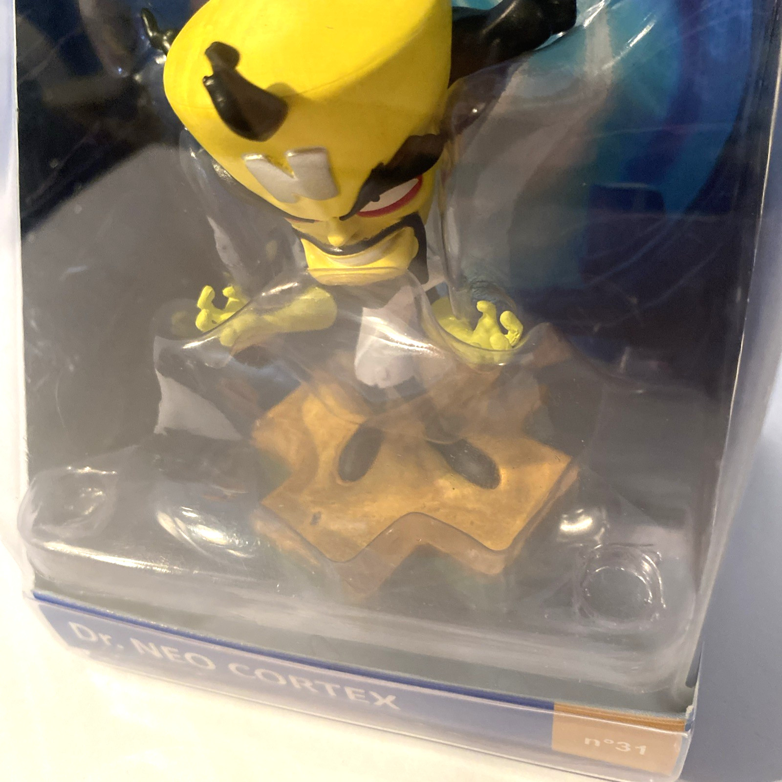 Dr Neo Cortex Crash Bandicoot TOTAKU n°31 Game Stop First Edition