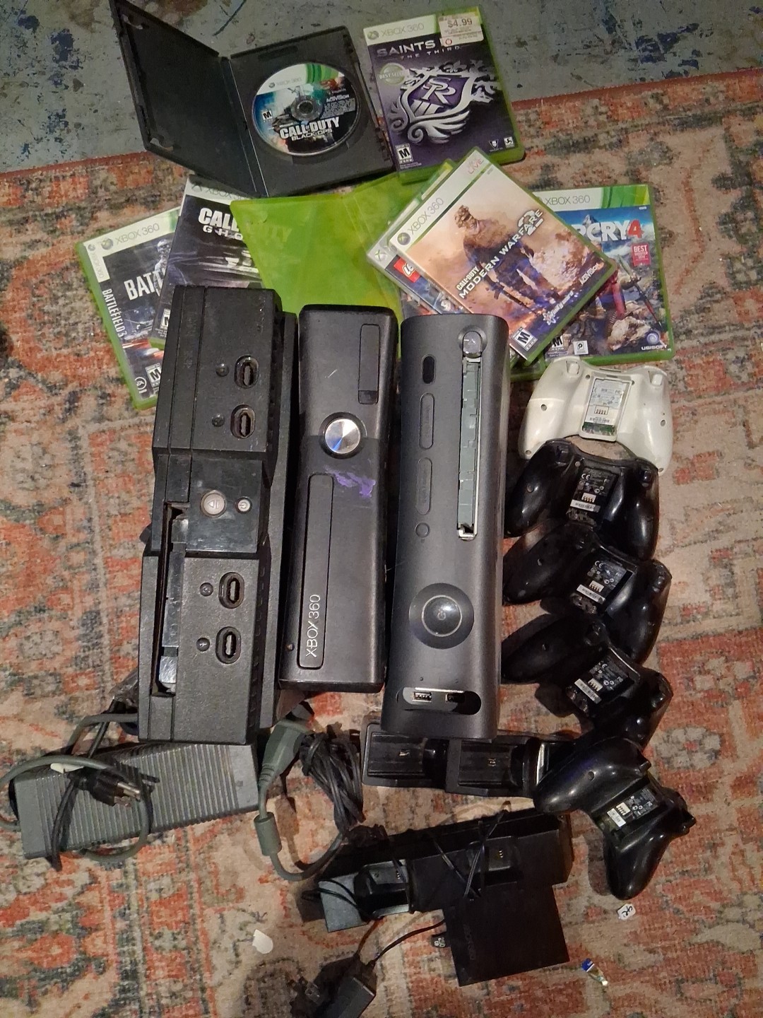 Lot Of Xboxes And Games Not Sure If They All Work But 1 Does Use For Parts