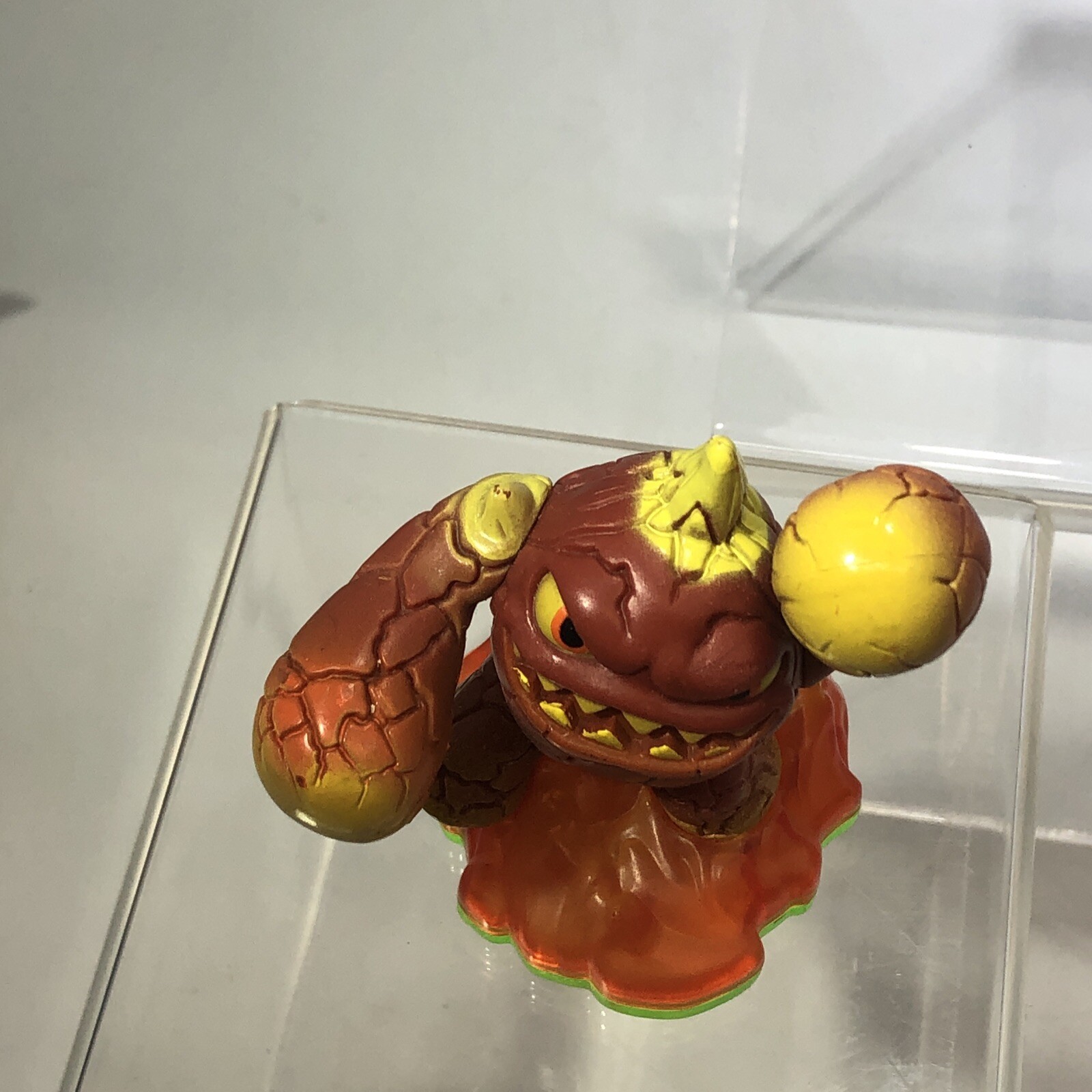 Lot of 6 Skylanders Figures Eruptor, Stealth Elf, Cynder, Gill Grunt, & More