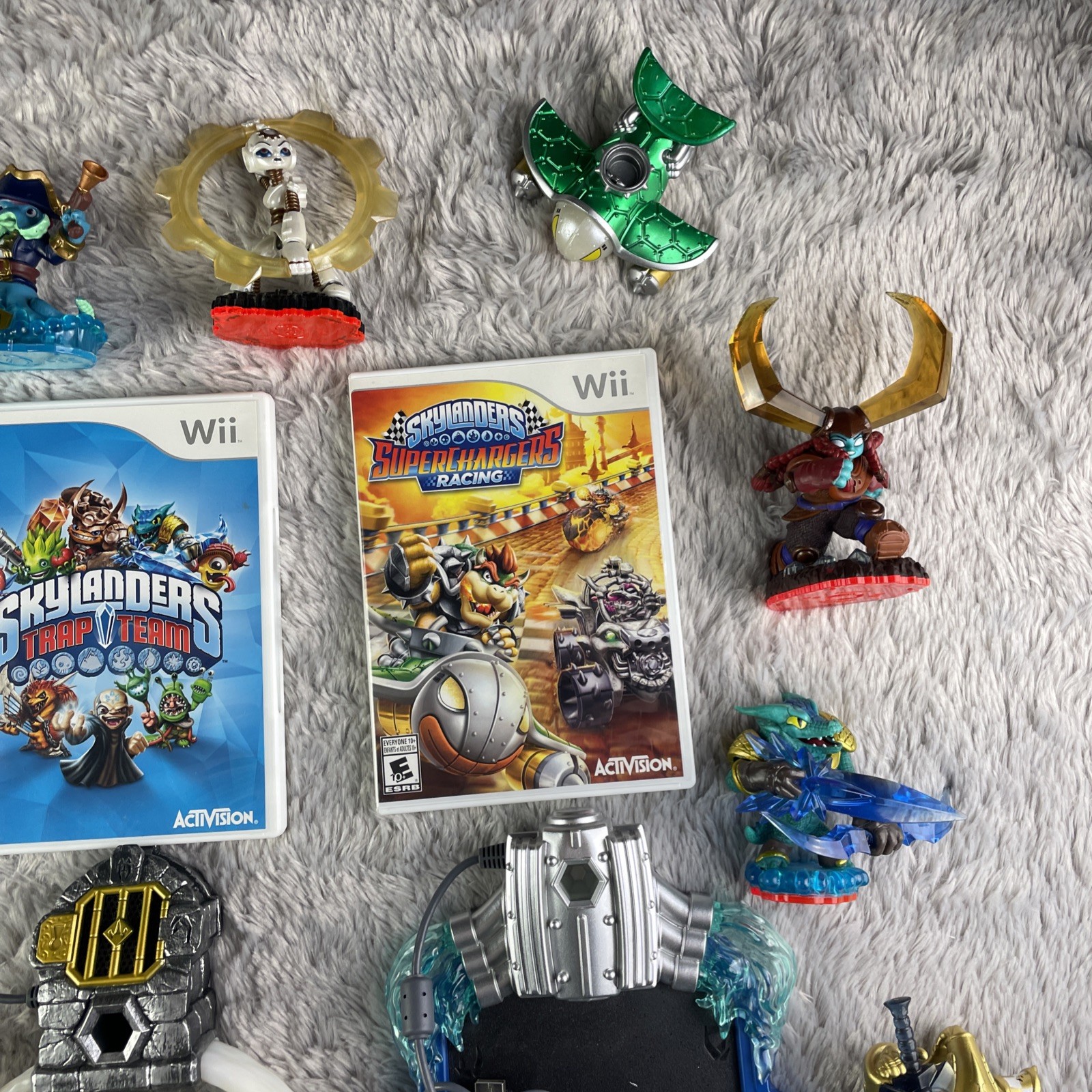 Skylanders Wii Lot Games Portals Figures Trap Team SuperChargers Spyros Adventur