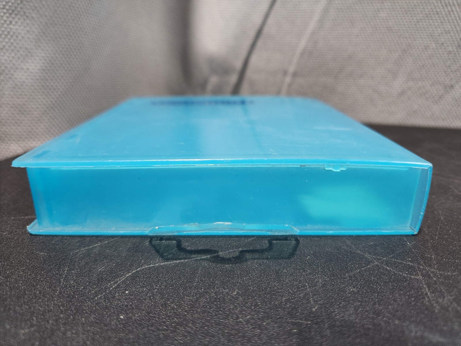 Official OEM Nintendo NES Game Case – Blue Hard Plastic Clamshell