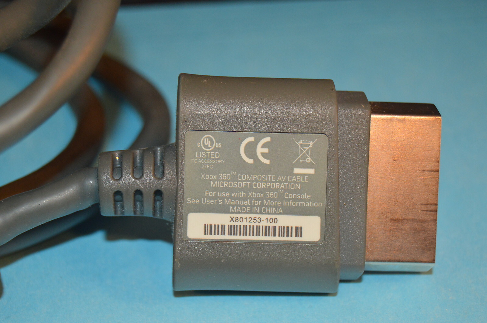 Microsoft X BOX 1 A/V CABLE OEM video game accessory X80-1253-100 connector