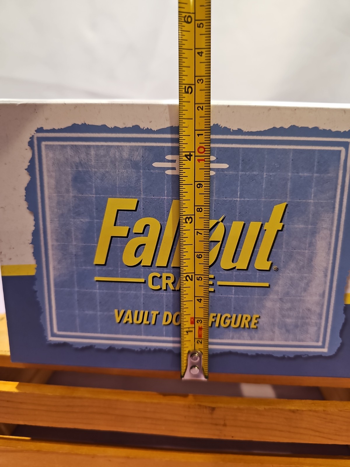 Fallout Loot Crate Vault Door Figure, Vault 76