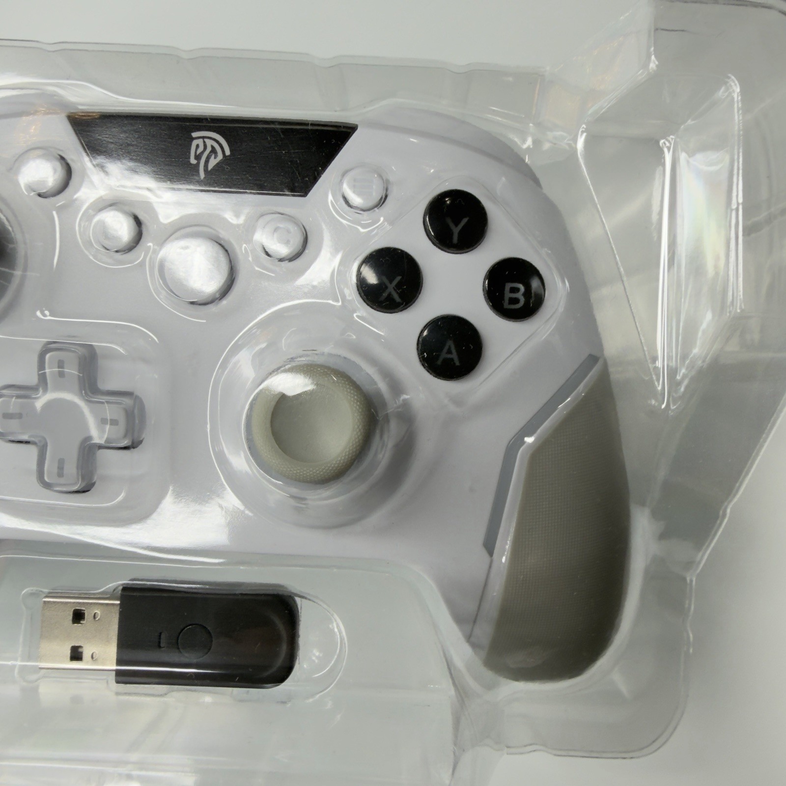 EasySMX X20 Multiplatform White Gaming Controller (Trigger Lock + Hall Effect)