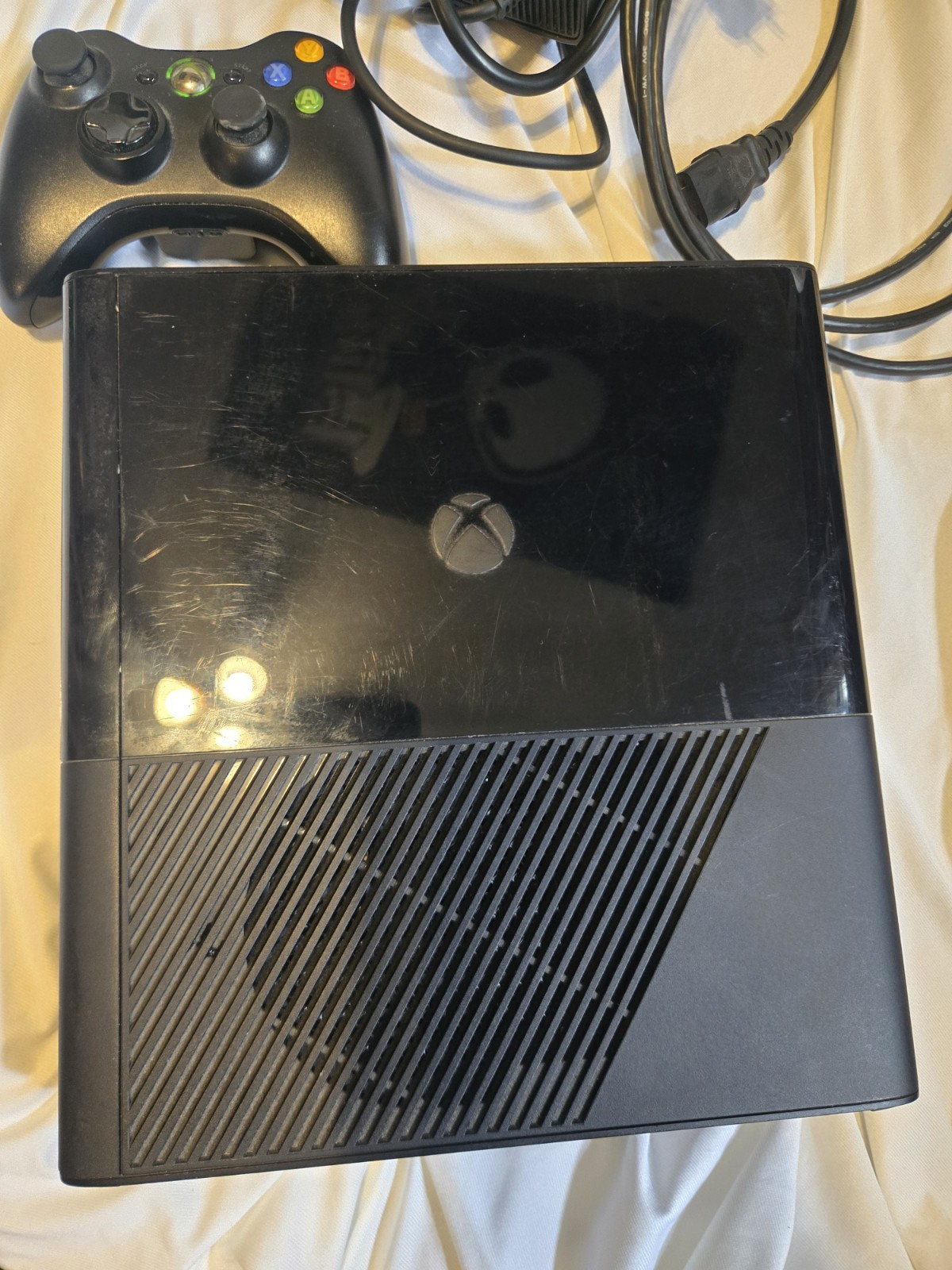 Microsoft Xbox 360 E Bundle, Games, Controller, And Cords!