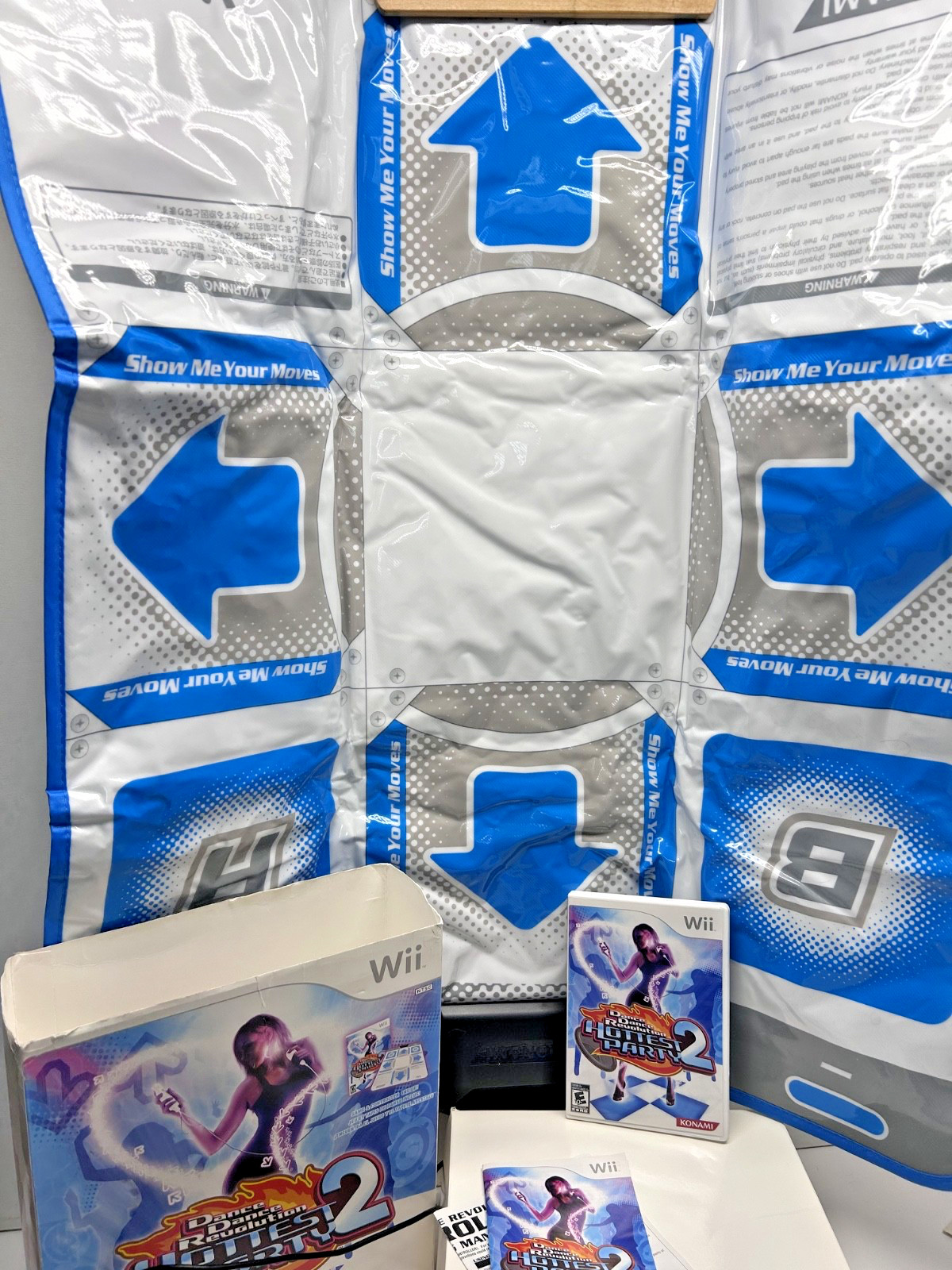 Wii Dance Revolution Hottest Party 2 Dance Pad Mat & Game